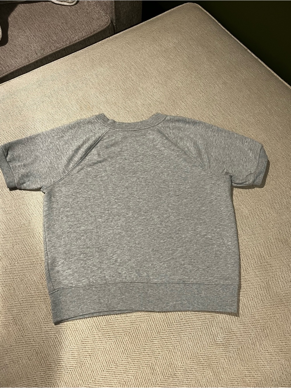 GAP Women's Short-Sleeve Heather Gray Sweatshirt - Picture 3 of 6
